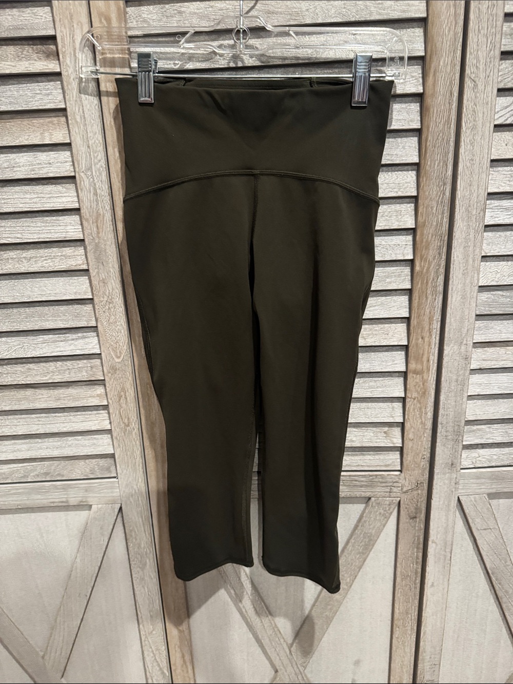 lululemon athletica Dark Olive Green High-Rise Cropped leggings size 4